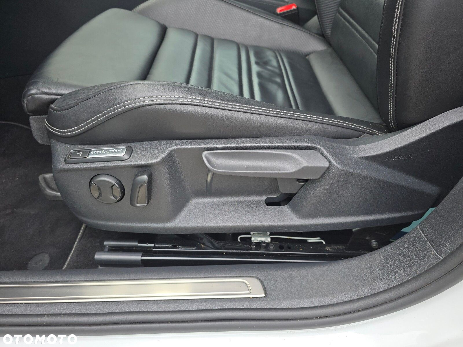 Volkswagen Passat 2.0 TDI 4Mot Elegance DSG - 30