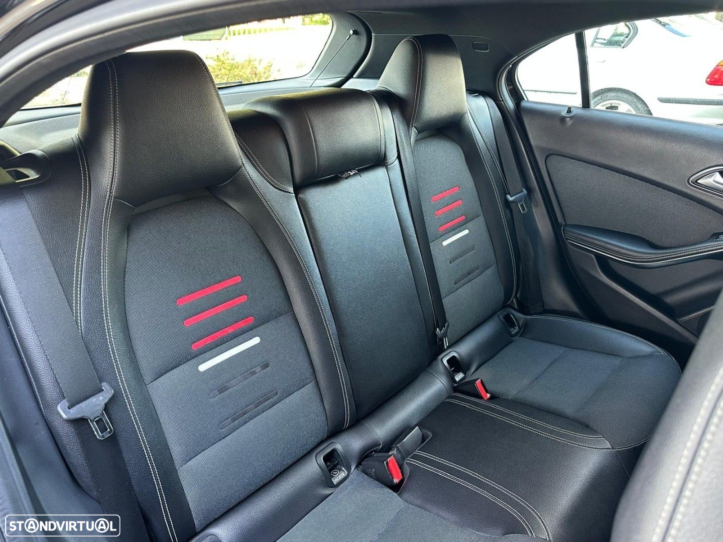 Mercedes-Benz A 180 d AMG Line Aut. - 30