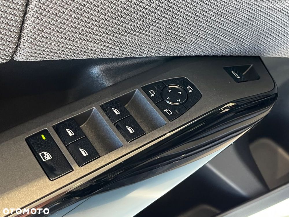 BMW X3 xM50 mHEV - 17