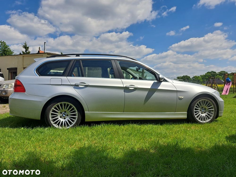 BMW Seria 3 325i - 9