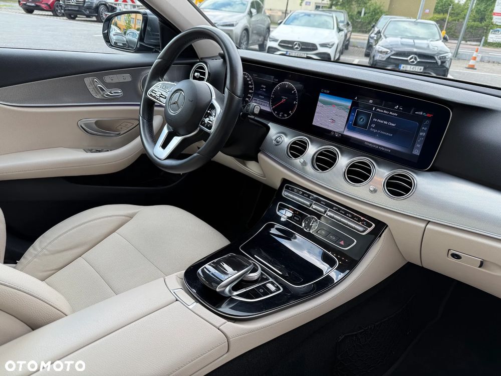 Mercedes-Benz Klasa E 220 d 9G-TRONIC AMG Line - 16