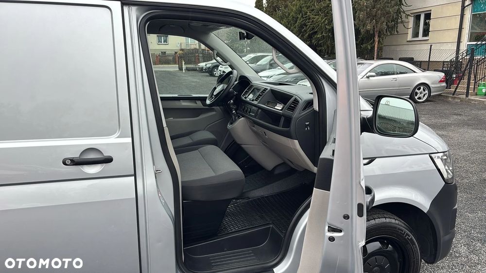 Volkswagen Transporter T6 - 22