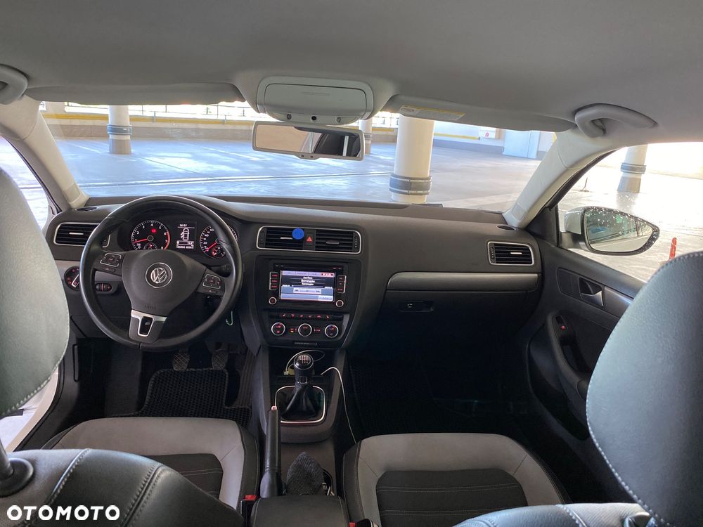 Volkswagen Jetta 1.4 TSI Highline - 4