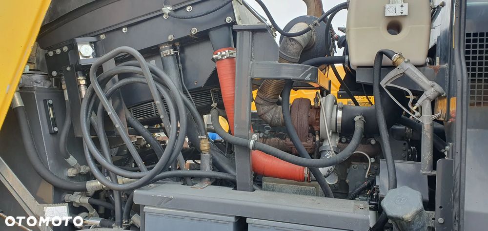 New Holland F106.7A - 20