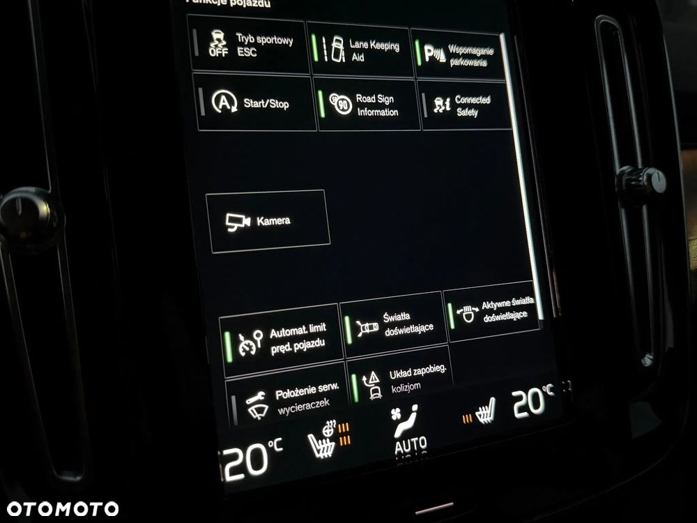 Volvo XC 40 - 20