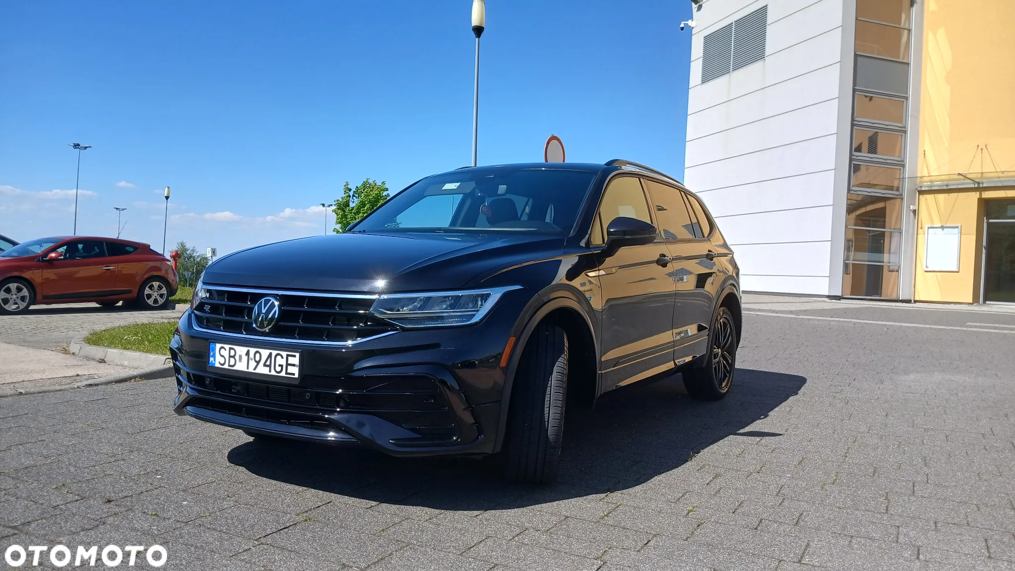 Volkswagen Tiguan Allspace 2.0 TSI 4Mot R-Line DSG - 2