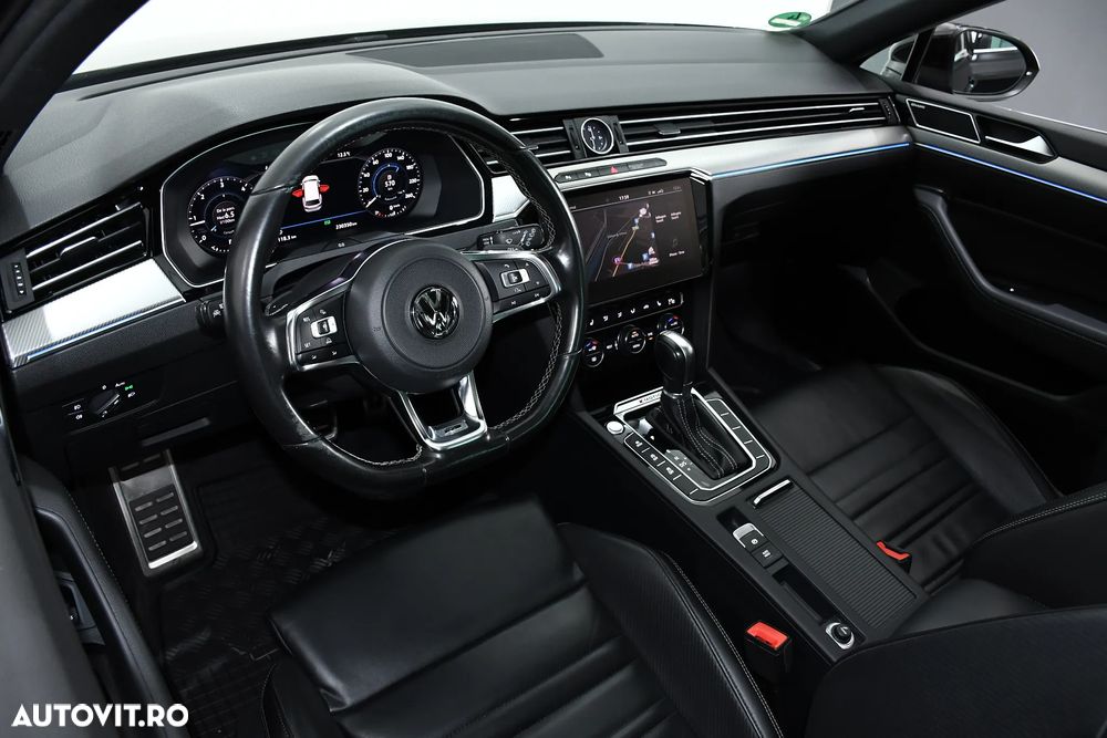 Volkswagen Passat 2.0 TDI DSG 4Motion R Executive - 13