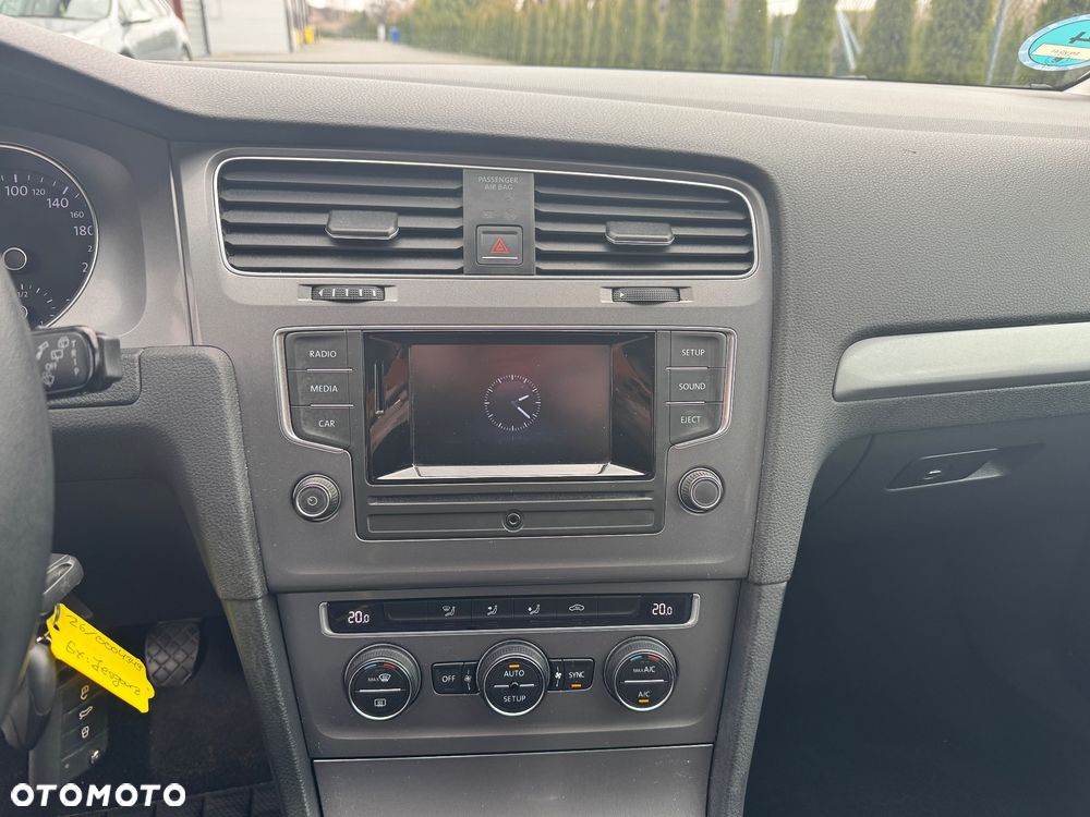 Volkswagen Golf 1.2 TSI BlueMotion Technology Comfortline - 17