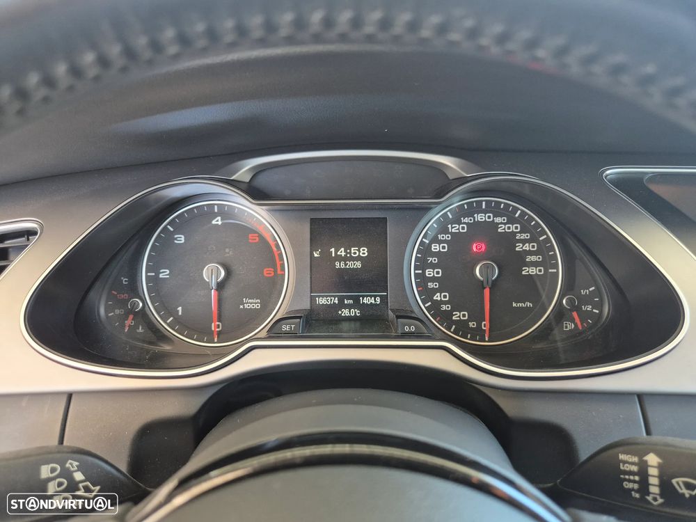 Audi A4 2.0 TDI S-line - 19
