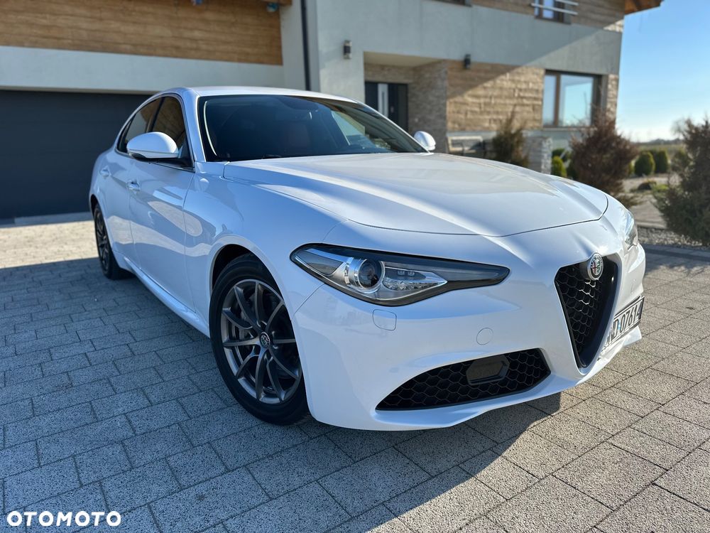 Alfa Romeo Giulia 2.0 Turbo Veloce - 1