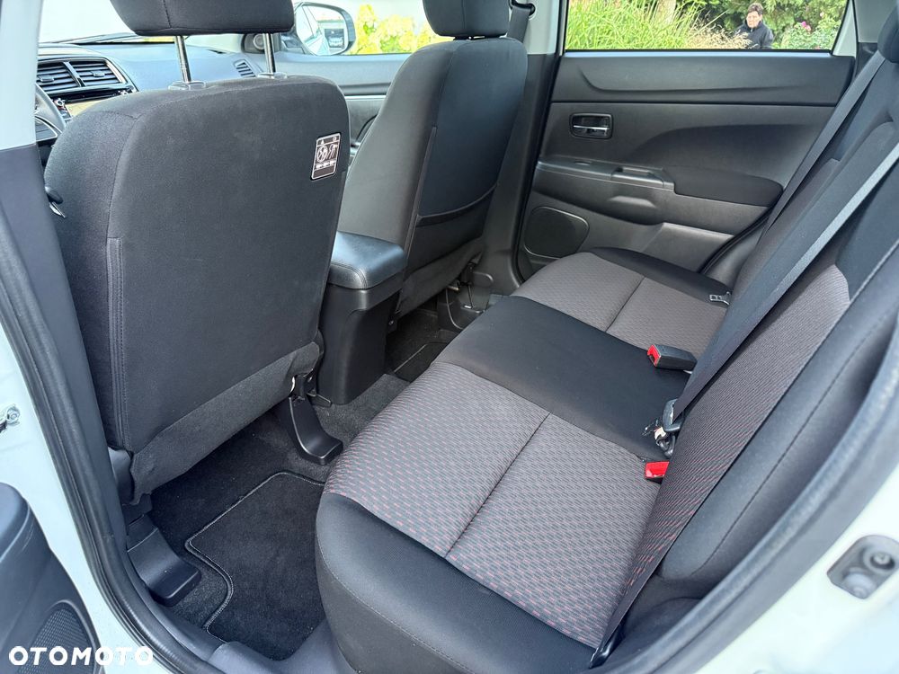 Mitsubishi ASX 1.6 Intense Plus Navi Blue Edition - 20
