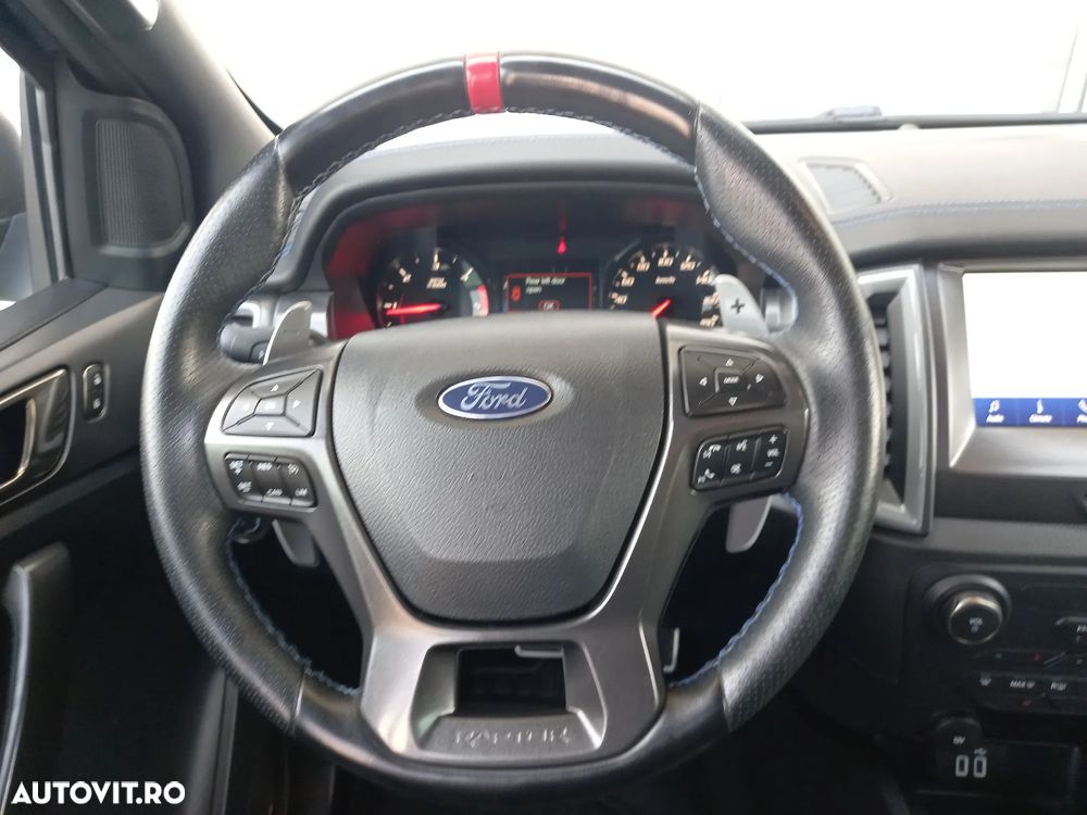 Ford Raptor - 18