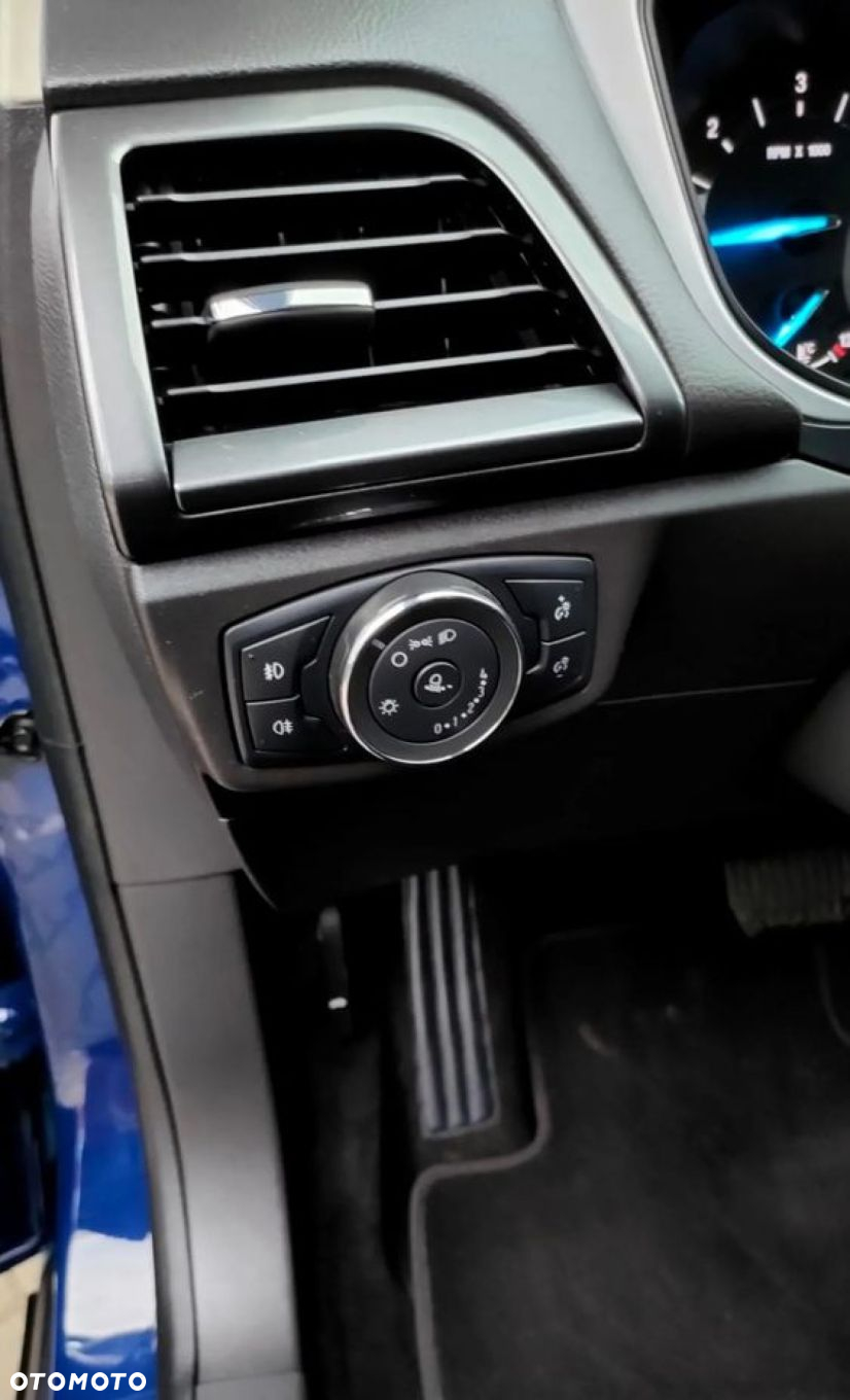 Ford Mondeo - 12