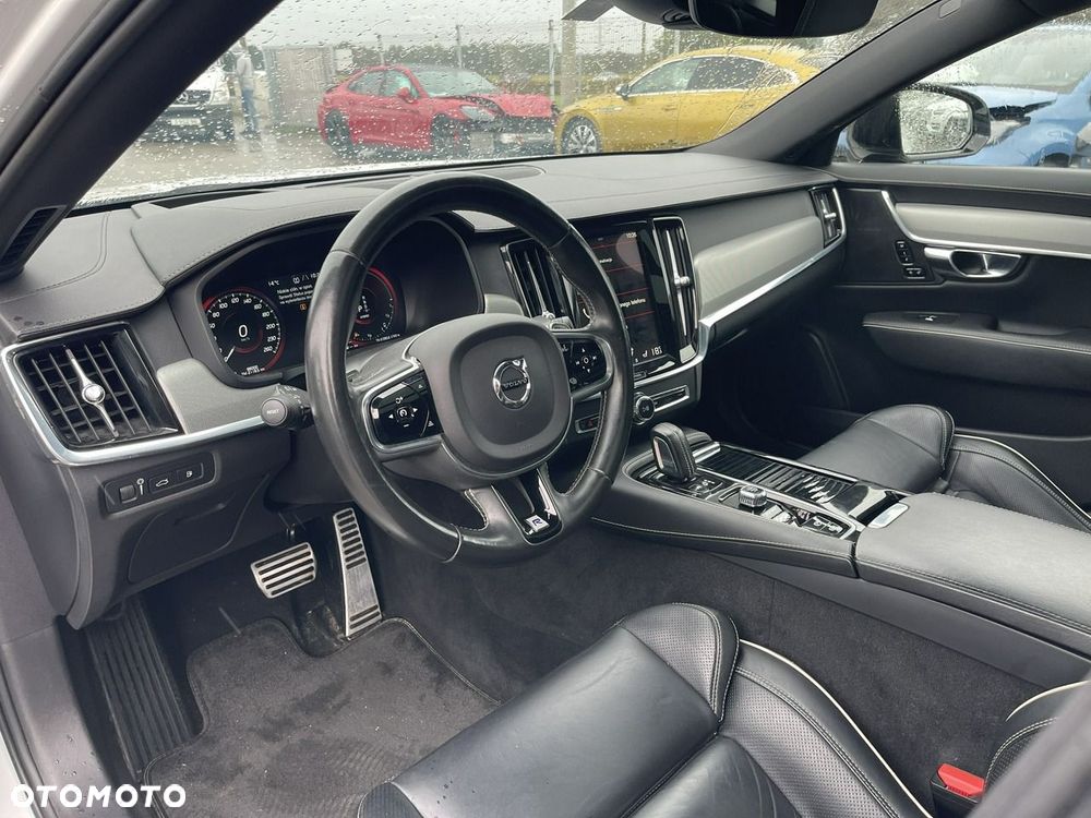Volvo S90 T8 AWD Plug-In Hybrid R-Design - 12