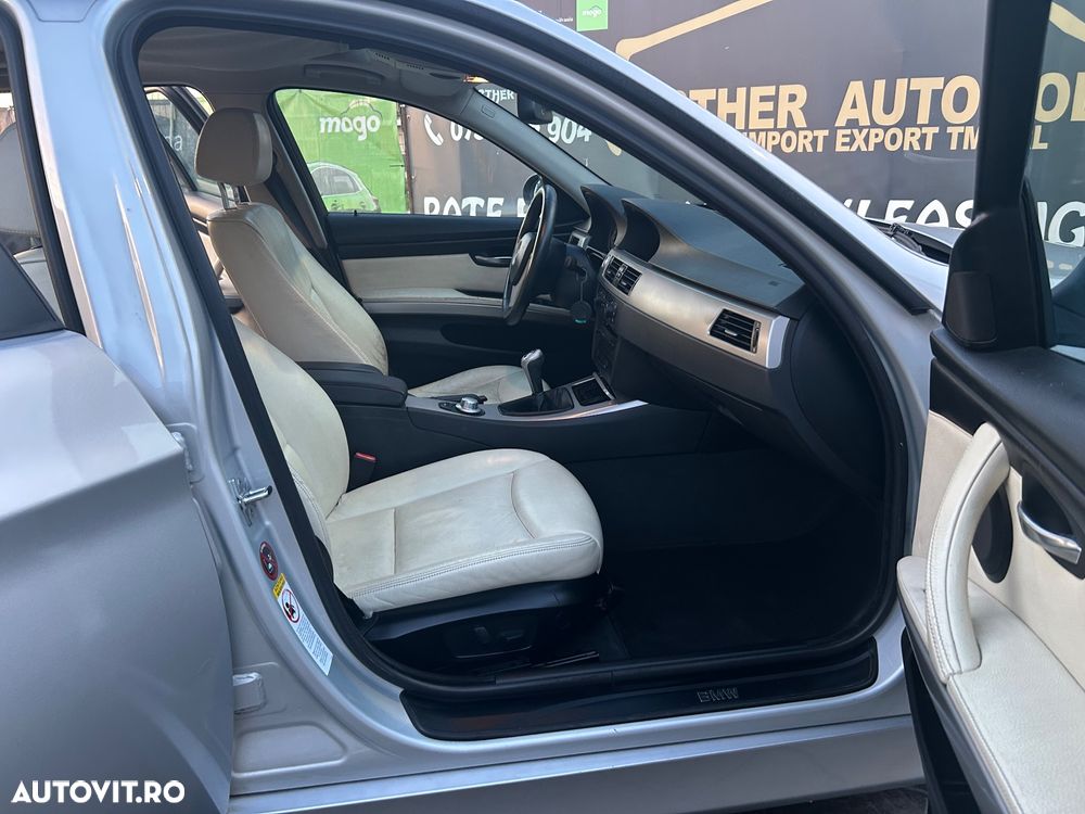 BMW Seria 3 320si - 5