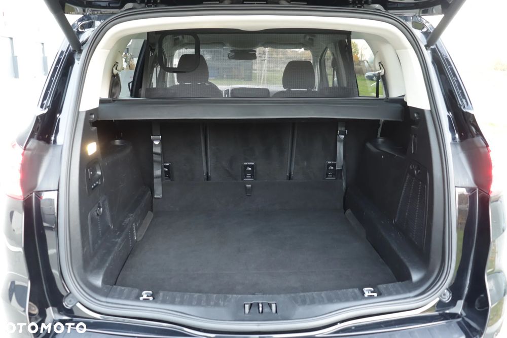 Ford S-Max 2.0 TDCi Titanium - 36
