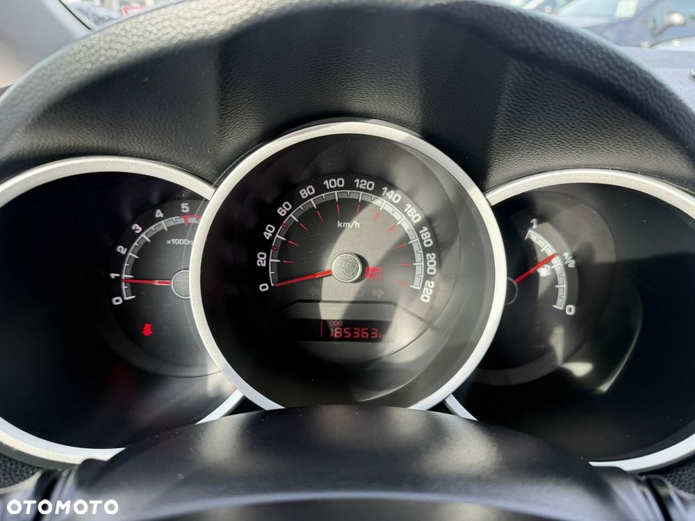 Kia Venga 1.6 CRDi 128 Business Line - 26