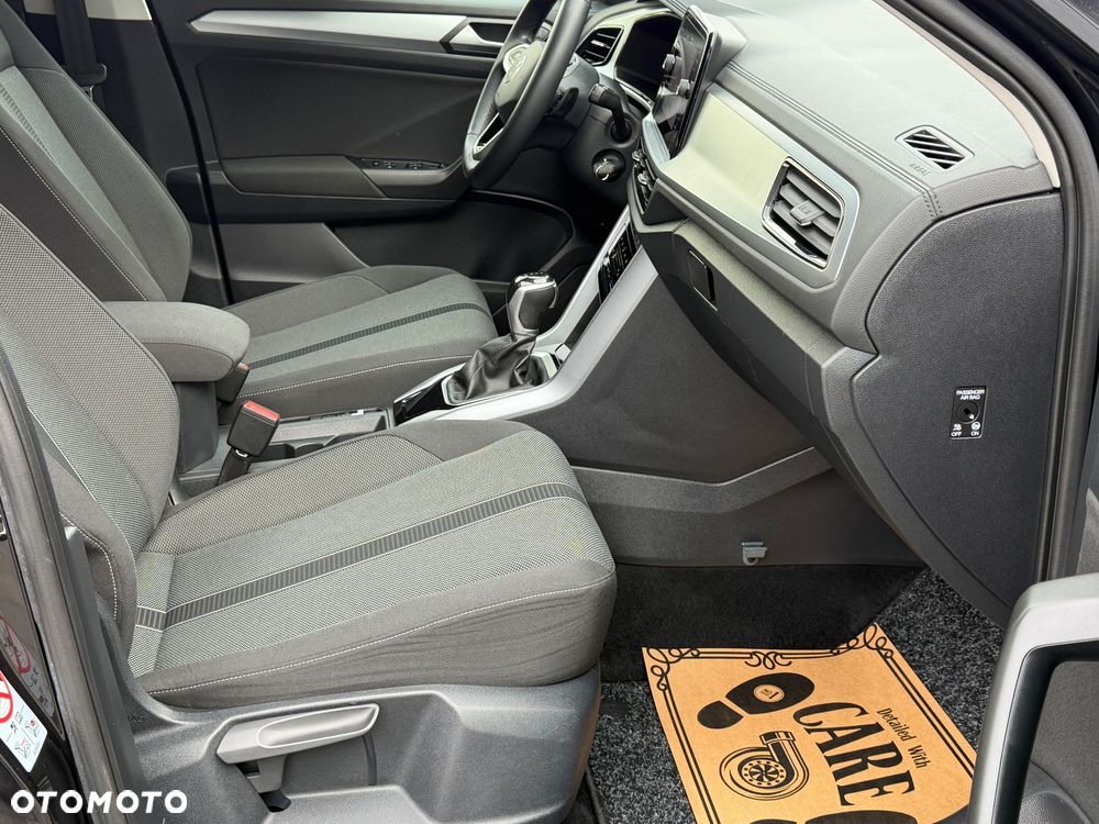 Volkswagen T-Roc - 10