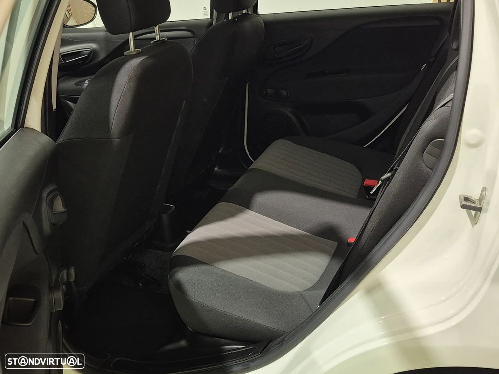 Fiat Punto 1.2 Lounge S&S - 28