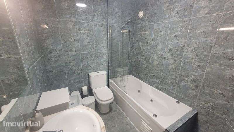 Apartamento T1 junto ao Hospital S. João - Grande imagem: 4/7