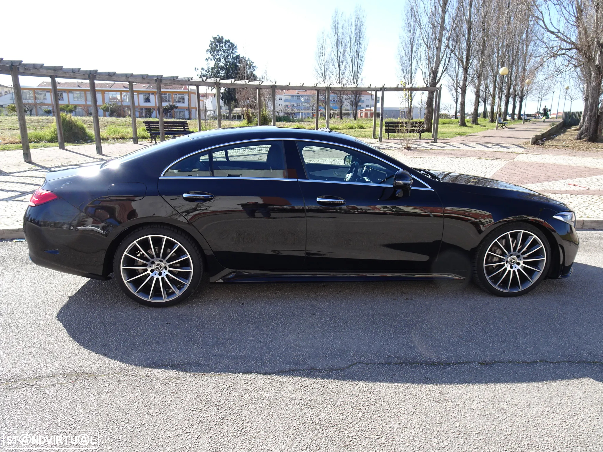 Mercedes-Benz CLS 300 d AMG Line - 12