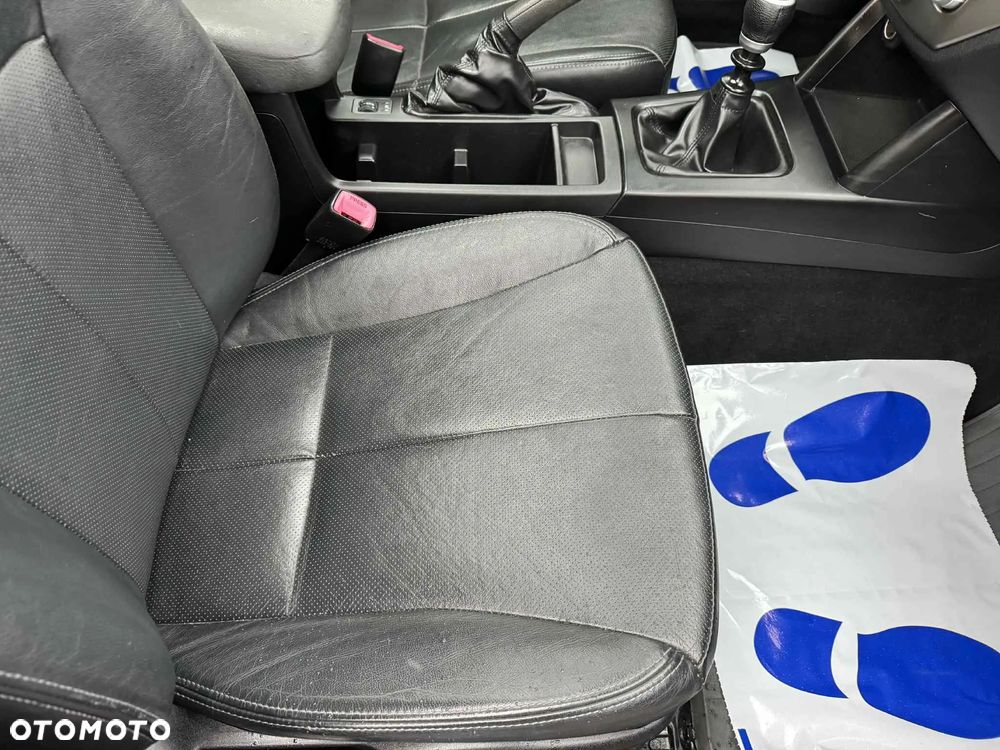 Subaru Forester 2.0D XA 000 Euro5 - 16