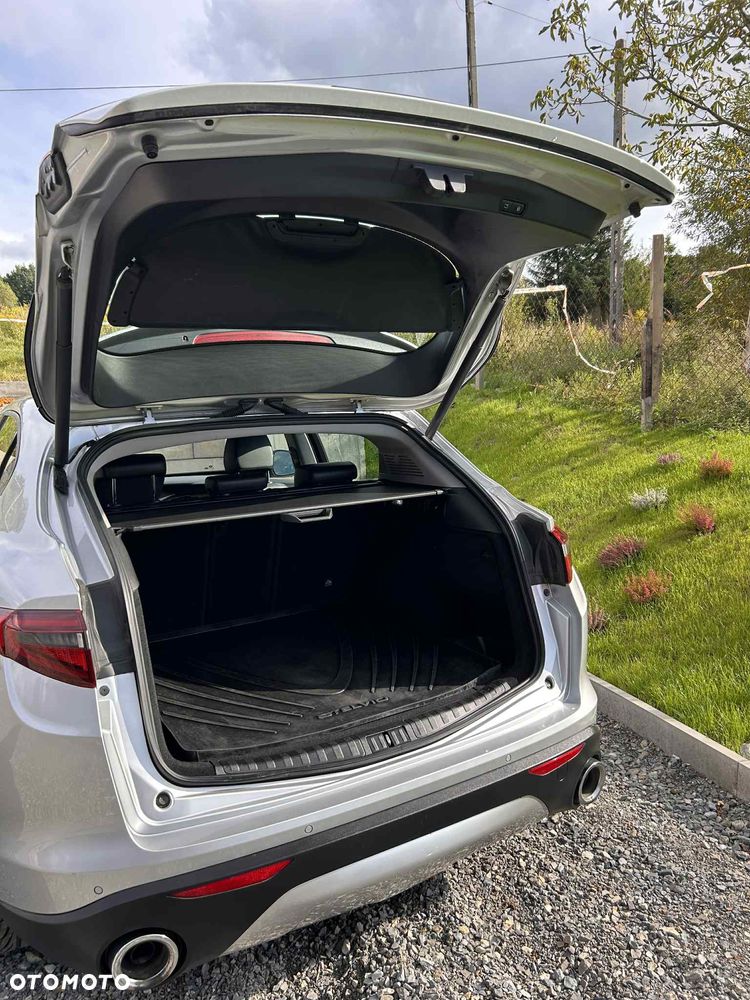 Alfa Romeo Stelvio 2.2 JTDM - 22