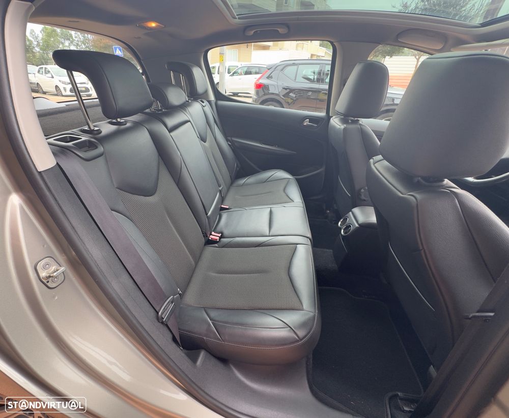 Peugeot 308 1.6 e-HDi Allure CMP6 - 5