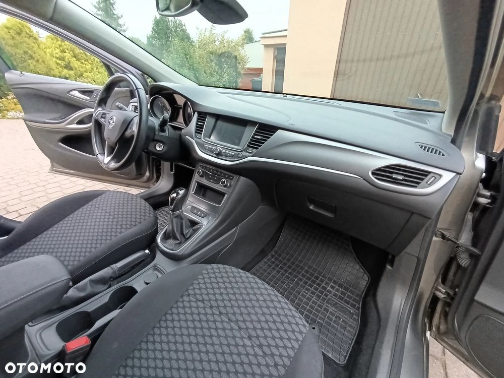Opel Astra V 1.0 T Enjoy S&S - 23