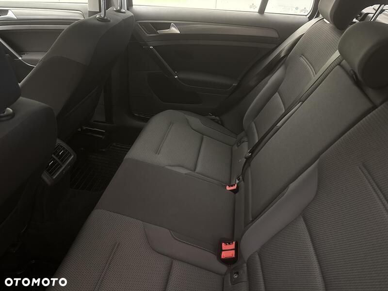 Volkswagen Golf 1.5 TSI BMT Evo Comfortline - 21
