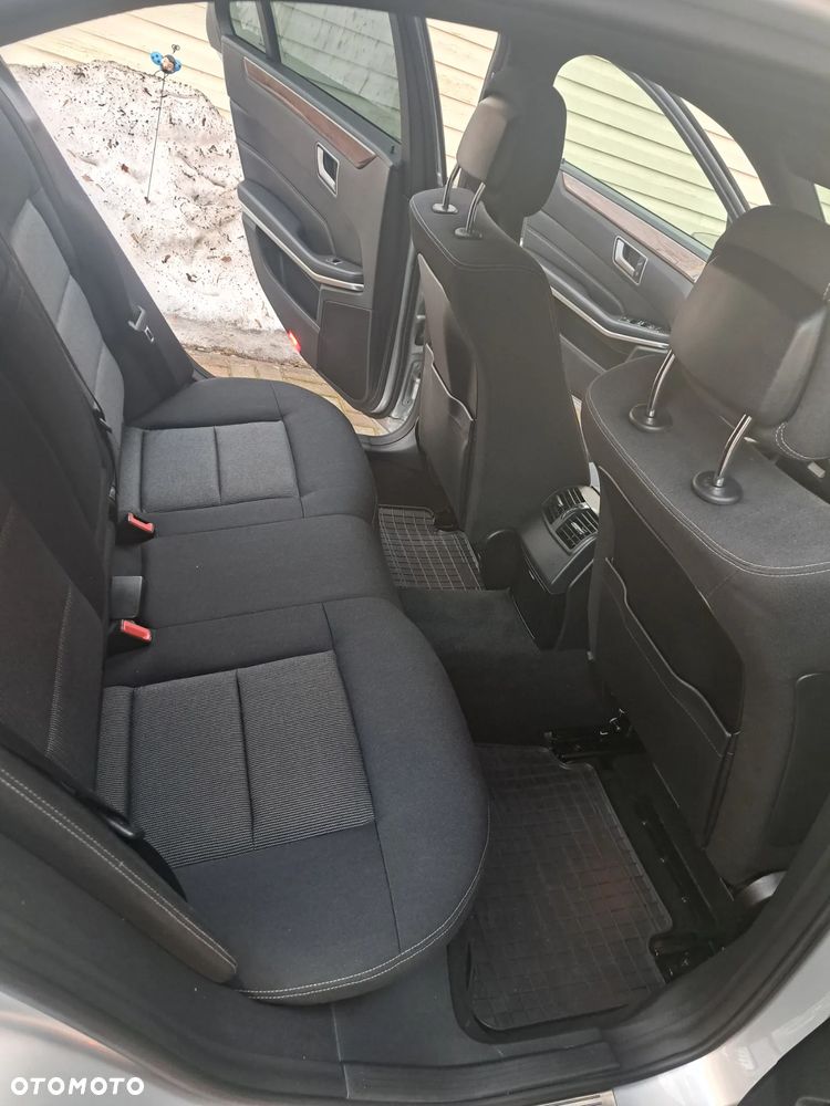Mercedes-Benz Klasa E 200 BlueTEC 7G-TRONIC Elegance - 13