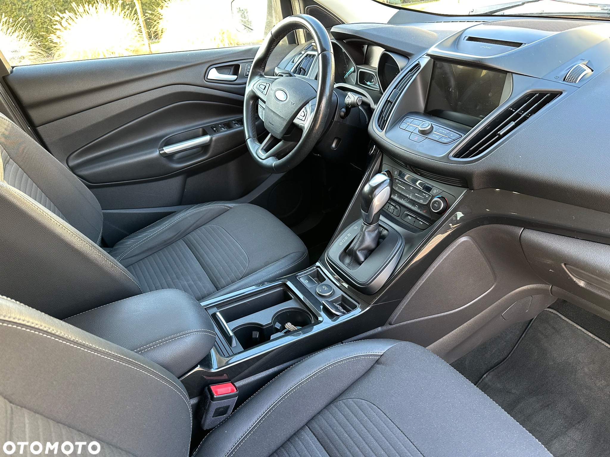 Ford Kuga - 13
