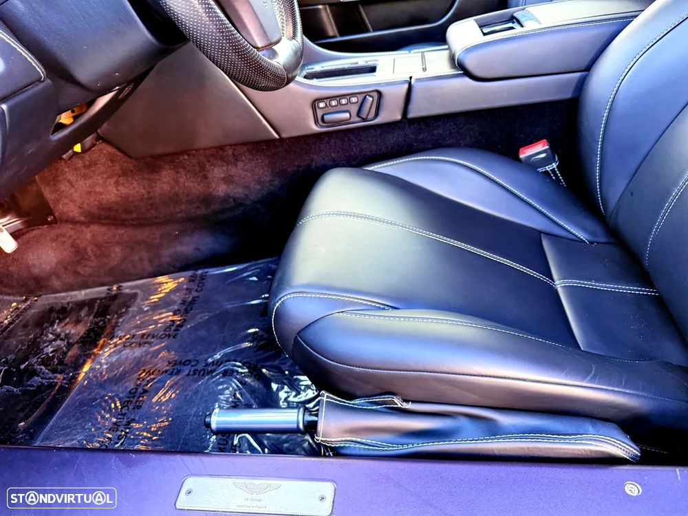 Aston Martin Vantage Coupe V8 Sportshift - 21