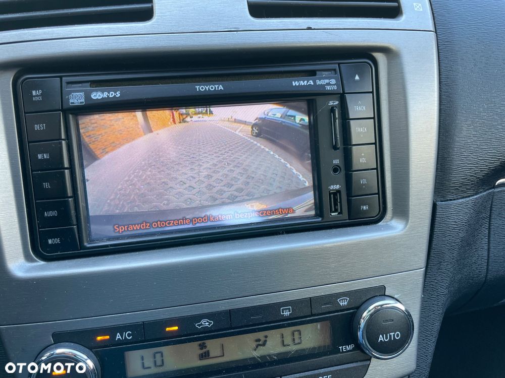 Toyota Avensis - 11