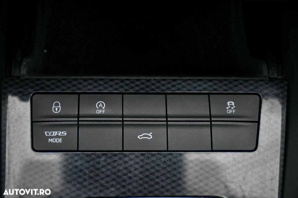 Skoda Octavia 2.0 TDI (Green tec) DSG RS - 15