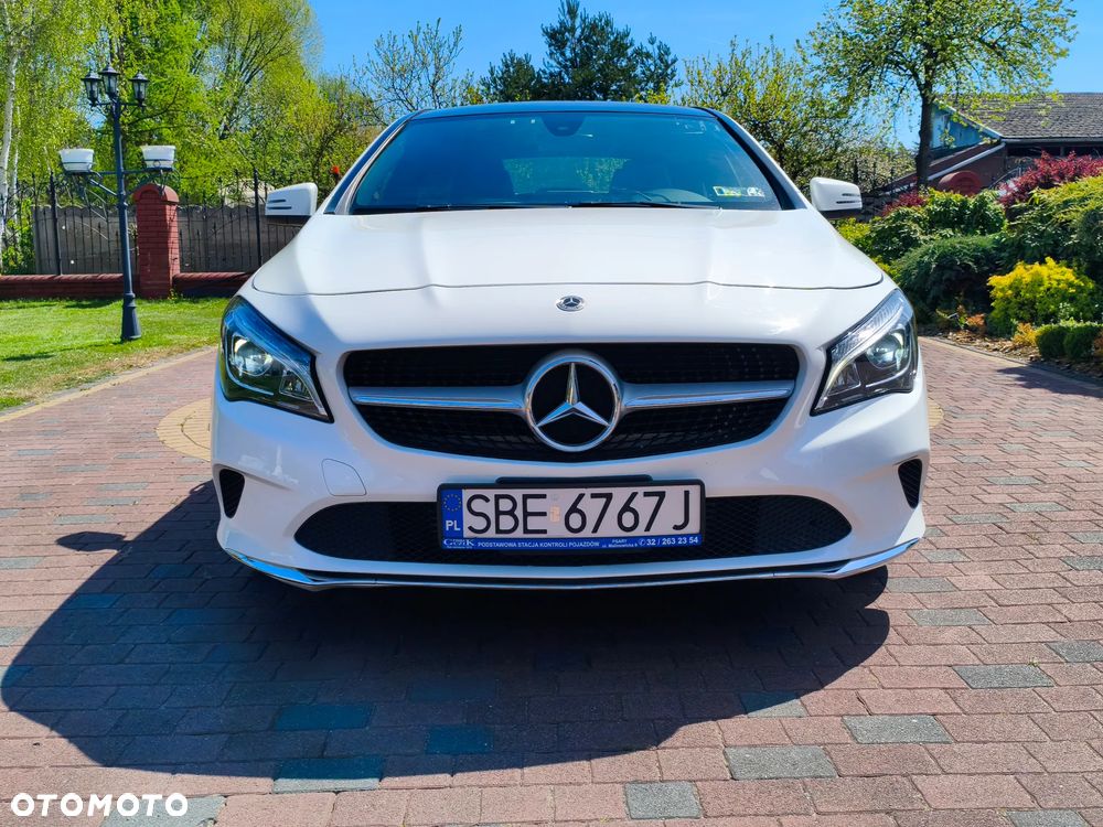 Mercedes-Benz CLA 250 4Matic 7G-DCT - 13