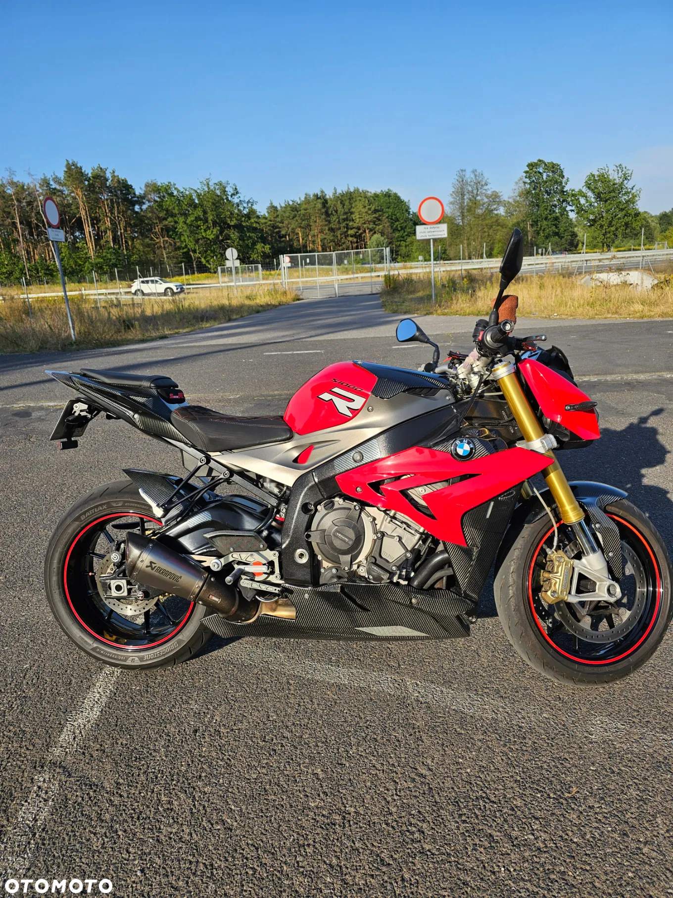 BMW S - 2