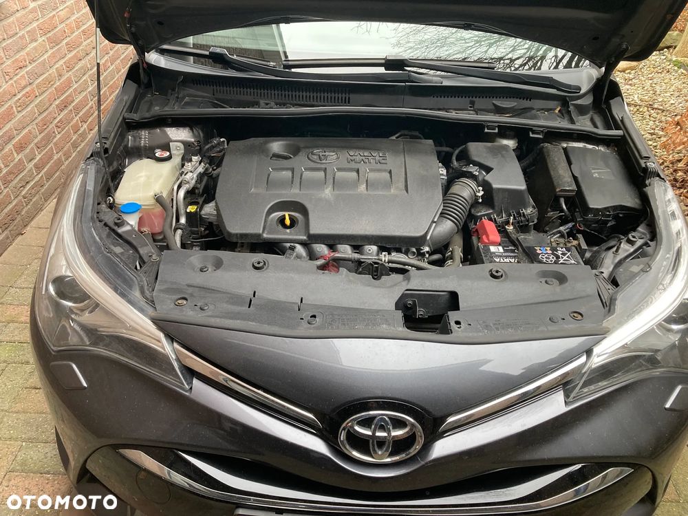 Toyota Avensis 1.8 Prestige - 9