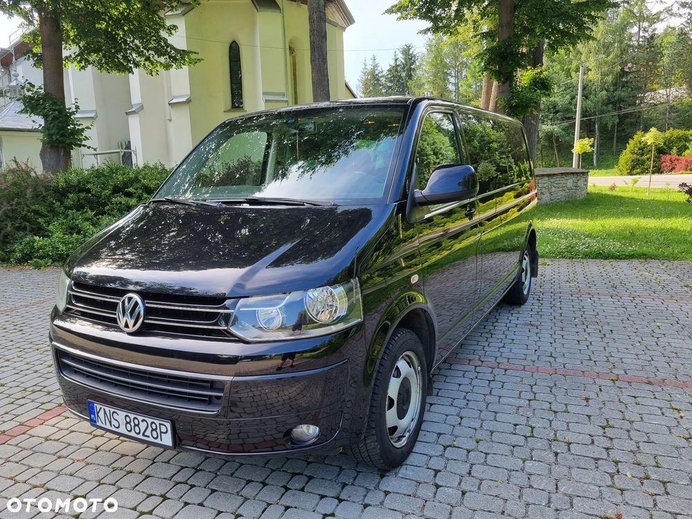 Volkswagen Caravelle - 1