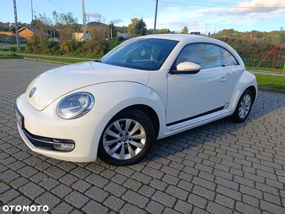 Volkswagen Beetle 1.6 TDI DPF DSG Blue Motion Technologie Exclusive Design - 2