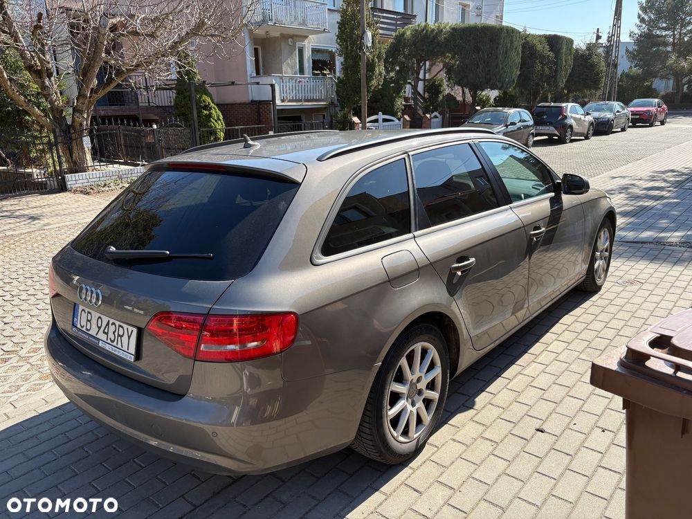 Audi A4 Avant - 33