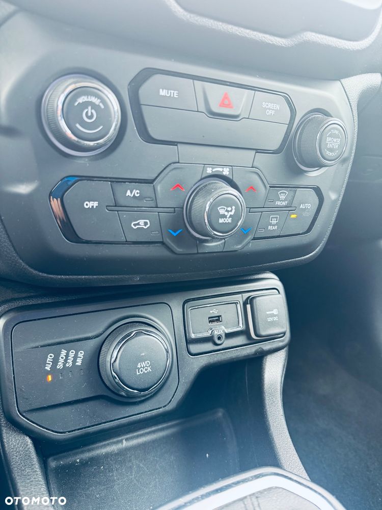 Jeep Renegade - 11