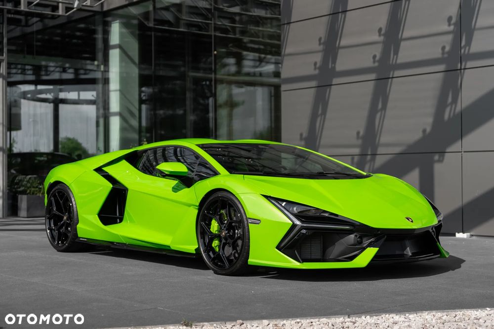 Lamborghini Revuelto - 14
