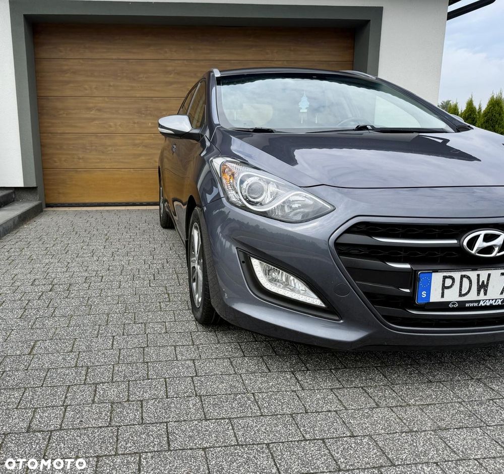 Hyundai i30 i30cw 1.6 CRDi Intro Edition - 9