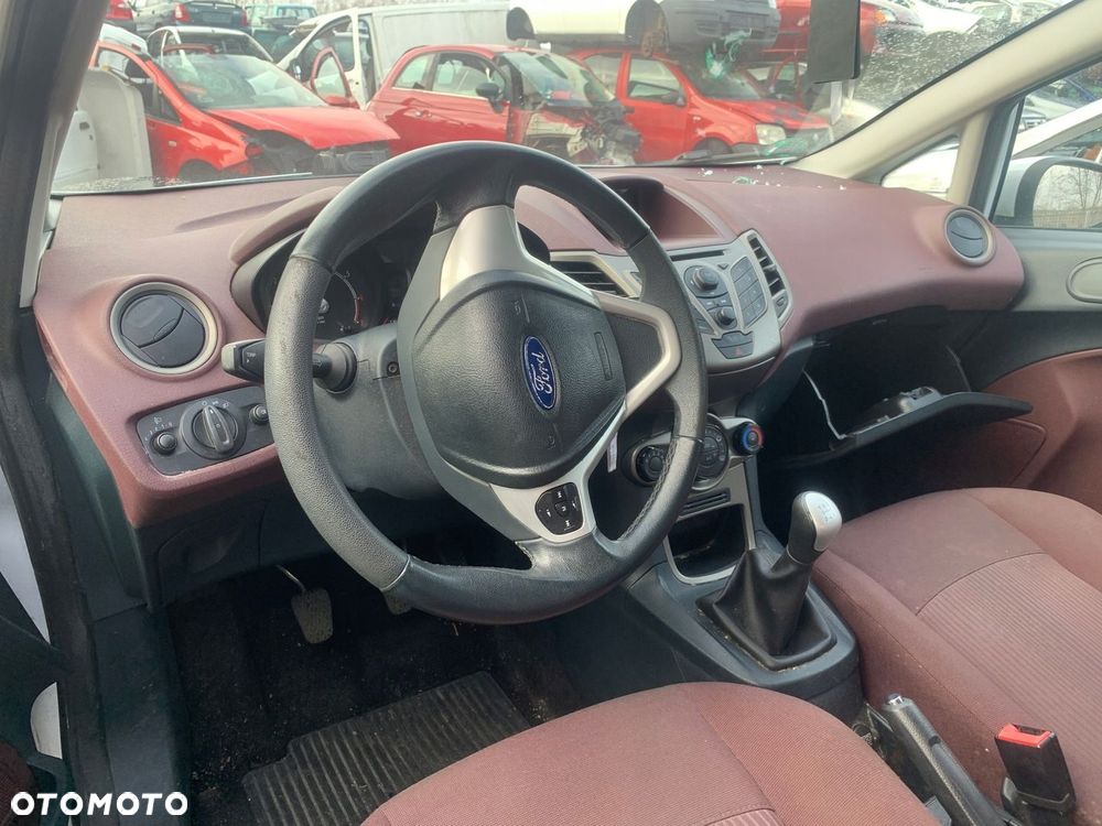 Ford Fiesta MK7 08-17 Deska rozdzielcza kompletna airbag pasy