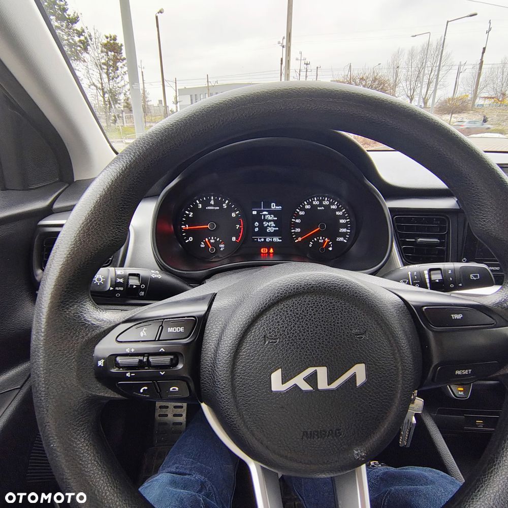 Kia Stonic 1.2 L Business Line - 4