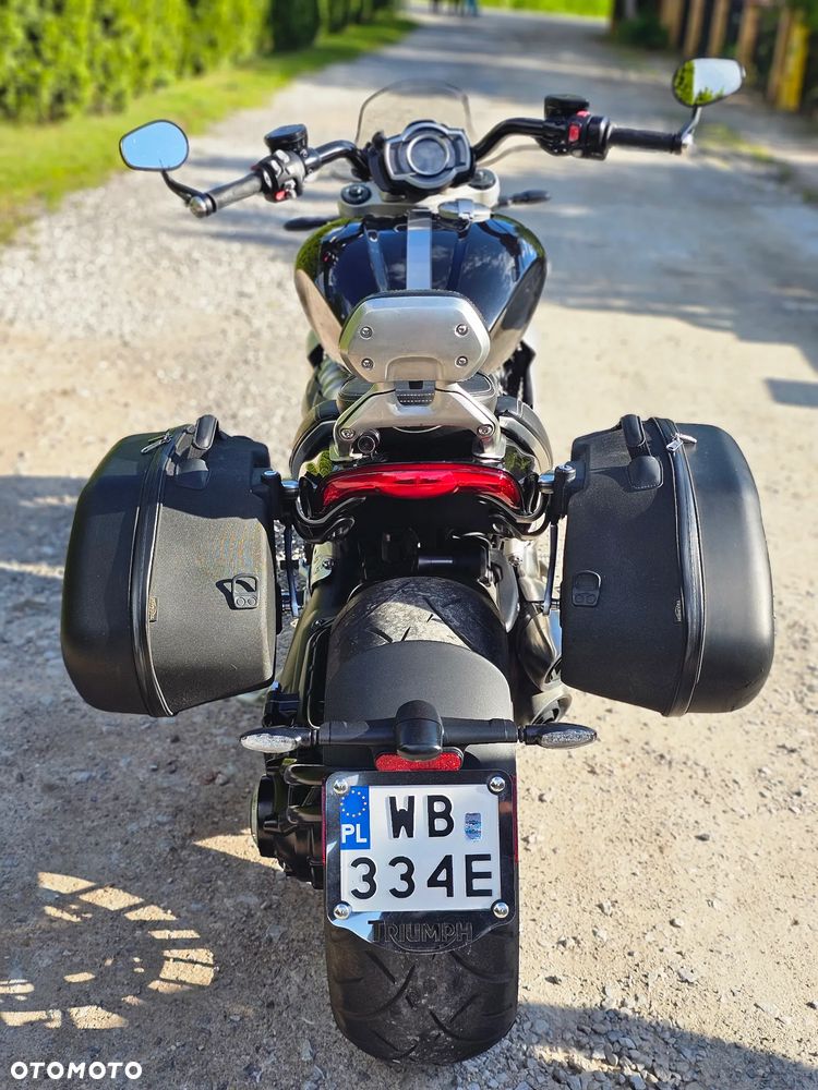 Triumph Rocket - 5