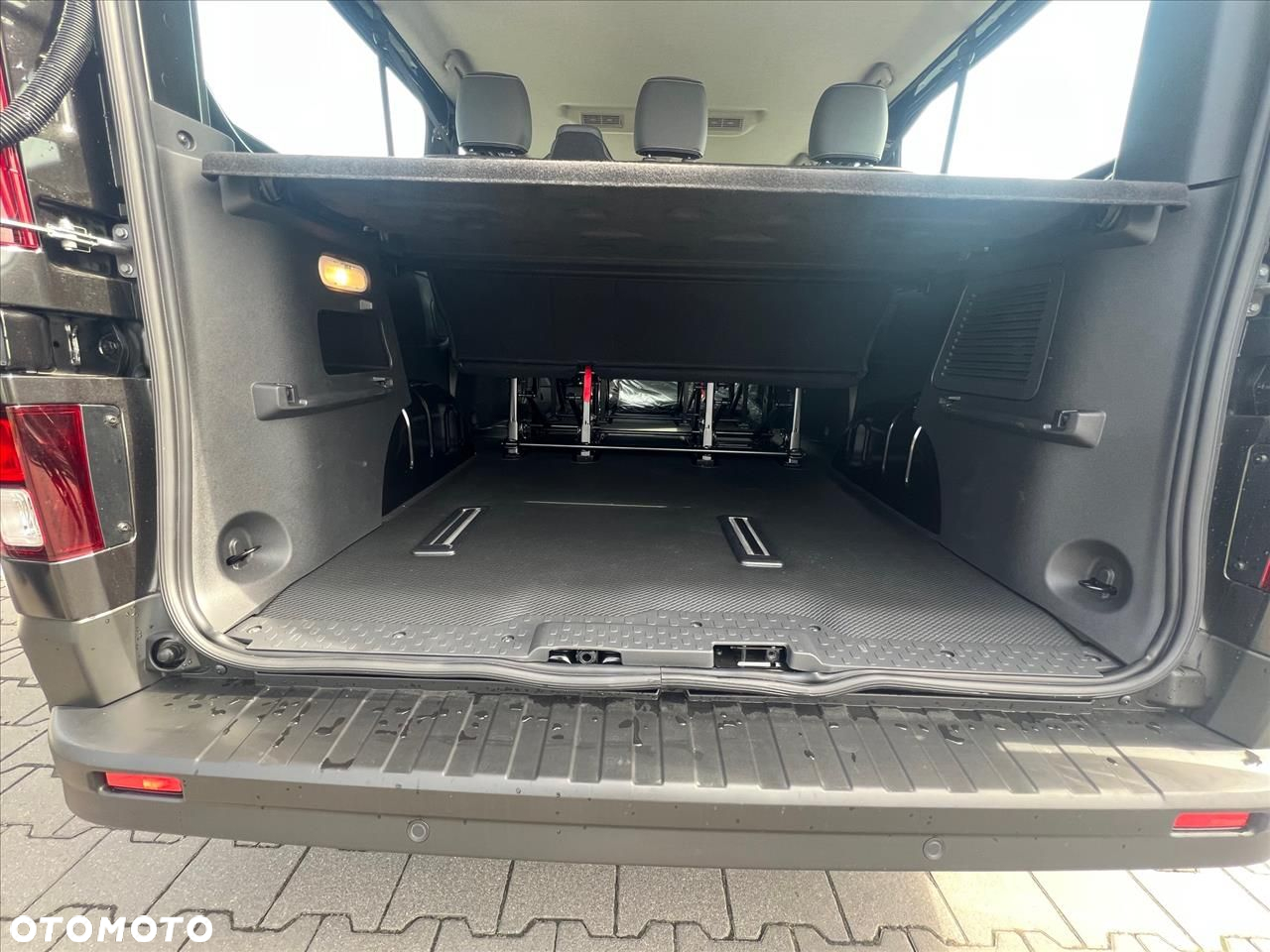 Renault trafic - 10