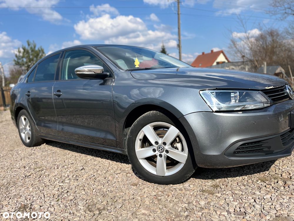 Volkswagen Jetta 1.6 TDI Highline Optimum DSG - 27