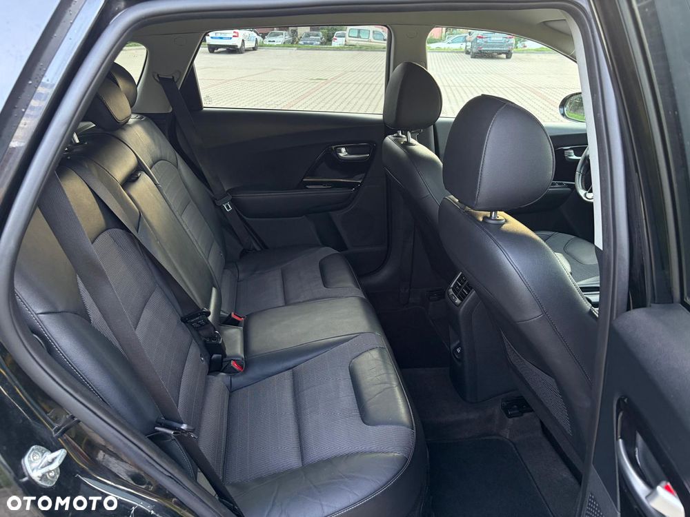 Kia Niro 1.6 GDI Hybrid L Business Line - 15